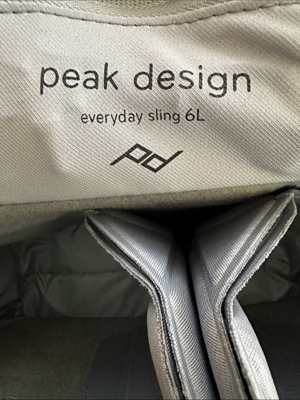 Peak Design Everyday Sling v2 - (6L, Midnight)